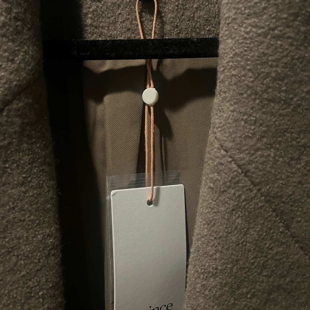 Quince 100% Merino Wool Coat - Picture 13 of 14